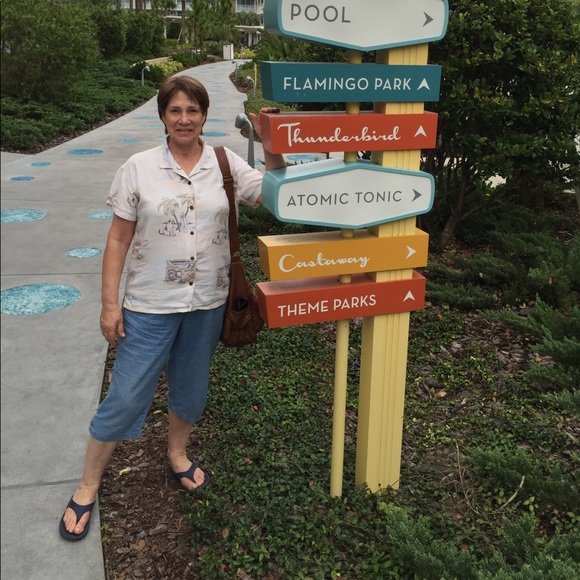 Meet your Posher, Joanne - Picture 1 of 1